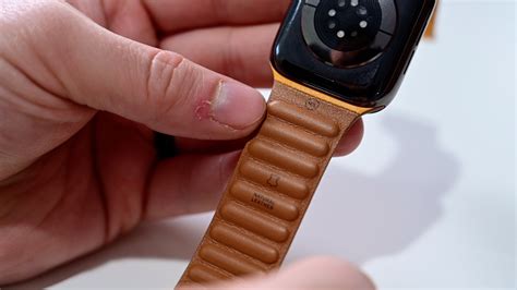 apple watch magnetic link review|apple watch leather link review.